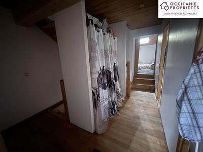 Maison - 200 m² - 9 pièces