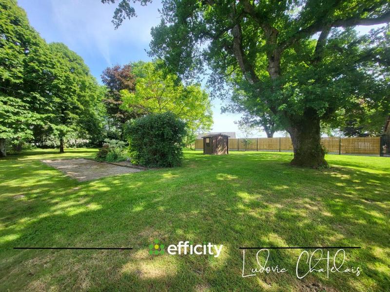 Maison - 395 m² - 7 pièces