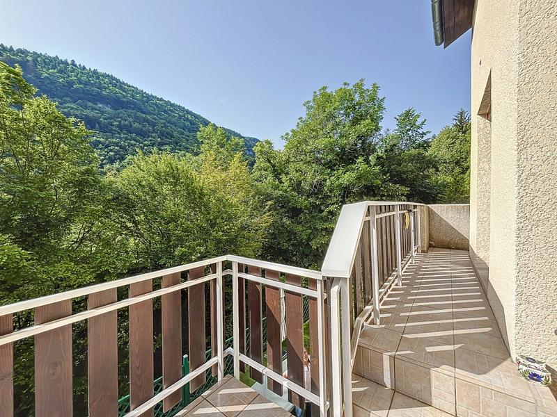 Maison - 226 m² - 5 pièces