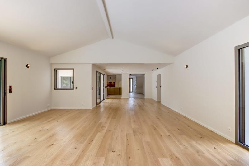 Maison contemporaine - 200 m² - 5 pièces