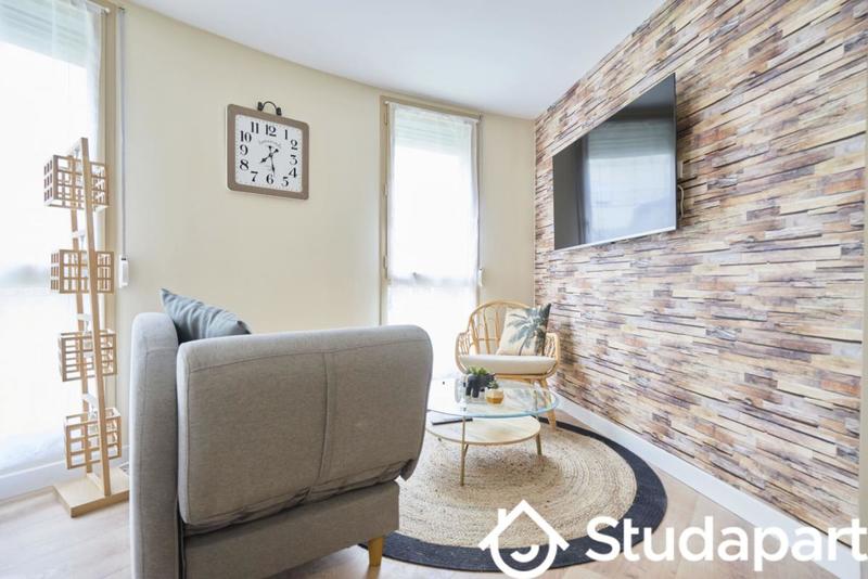 Chambre - 11 m² - 1 pièce