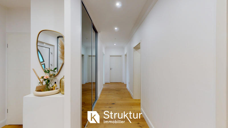 Appartement - 153 m² - 5 pièces