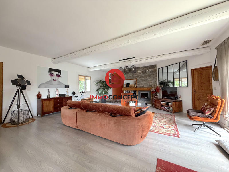 Maison - 162 m² - 6 pièces