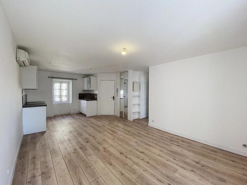 Immeuble - 155 m² - 7 pièces