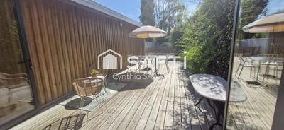 Maison - 241 m² - 7 pièces