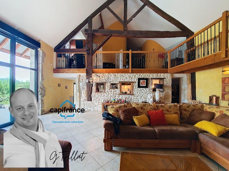 Maison - 330 m² - 7 pièces