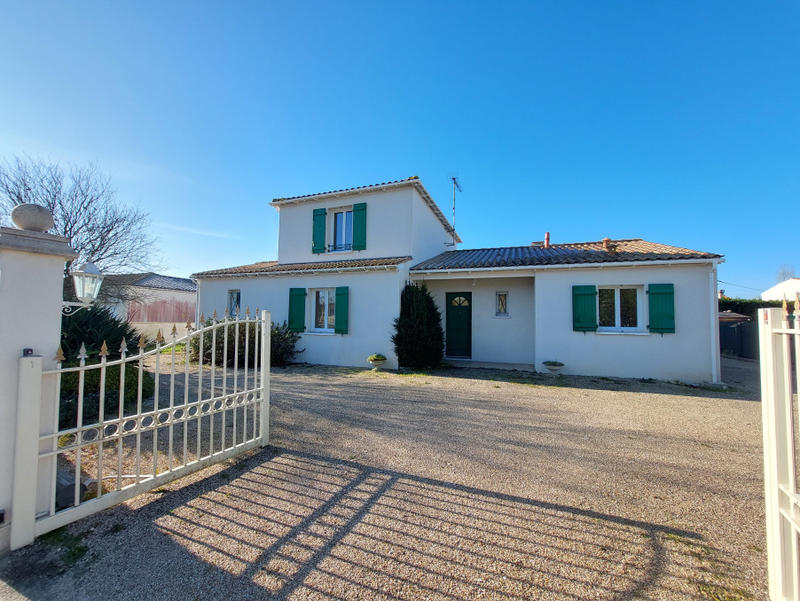 Maison - 120 m² - 4 pièces