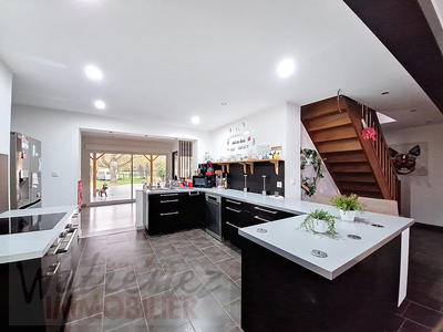 Maison - 151 m² - 7 pièces