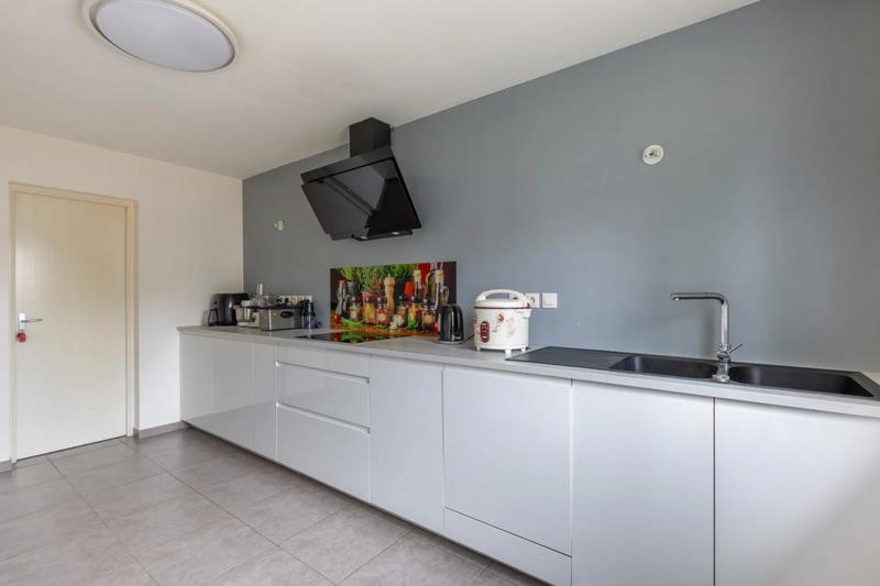 Maison - 99 m² - 5 pièces