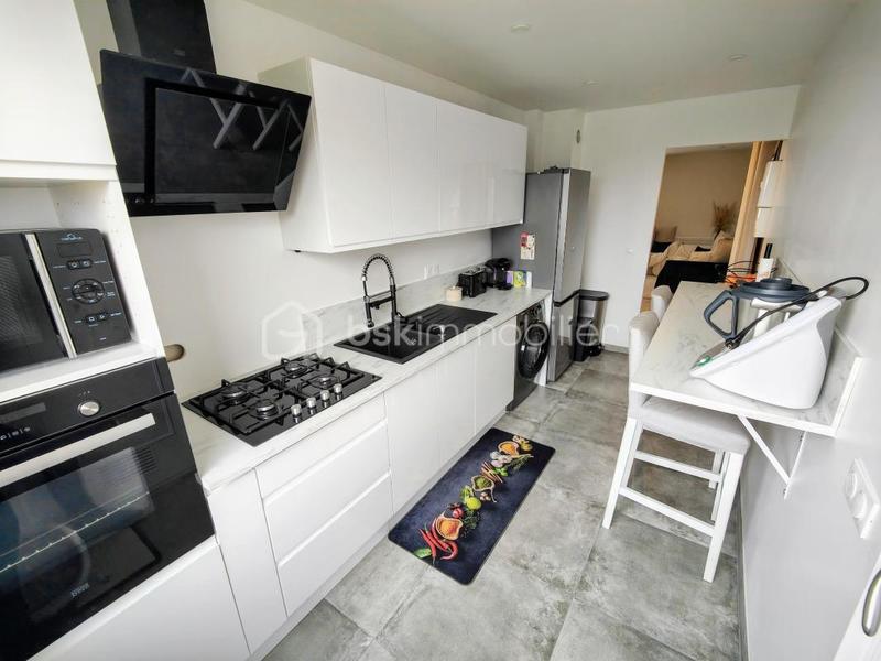 Appartement - 75 m² - 5 pièces