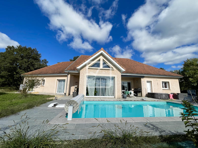 Maison - 154 m² - 6 pièces