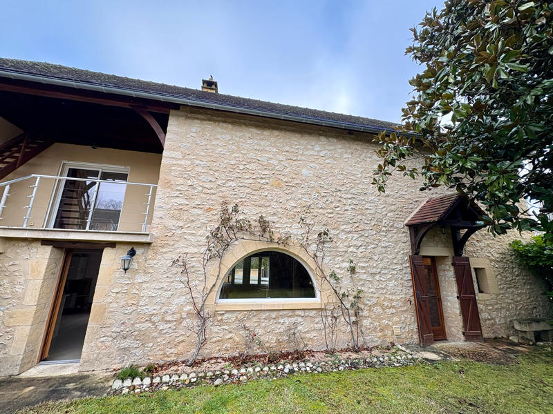 Maison - 94 m² - 4 pièces