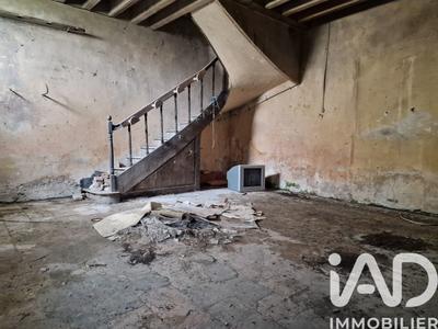 Maison - 195 m² - 7 pièces