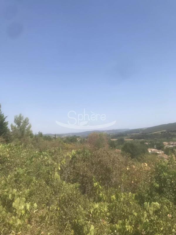 Terrain constructible - 2 714 m²