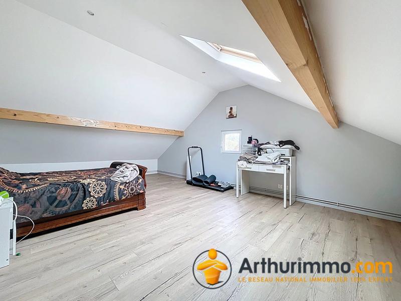 Maison - 225 m² - 10 pièces