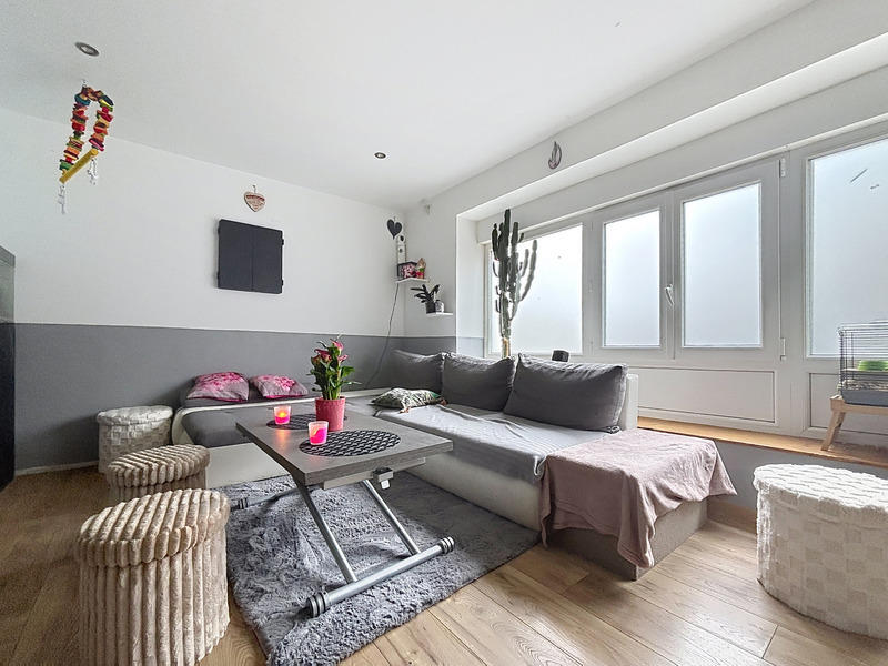 Maison - 92 m² - 5 pièces