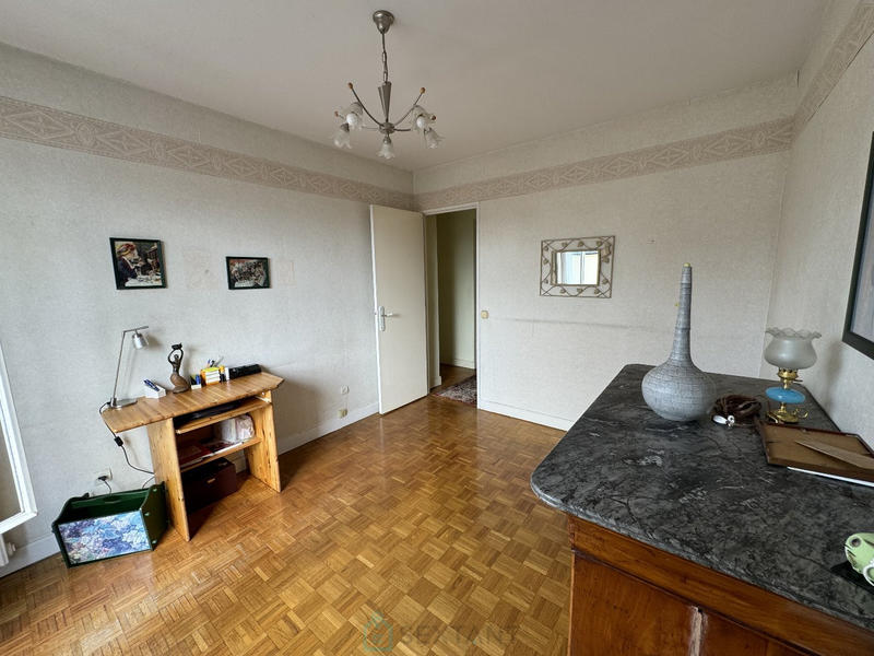 Appartement - 80 m² - 4 pièces