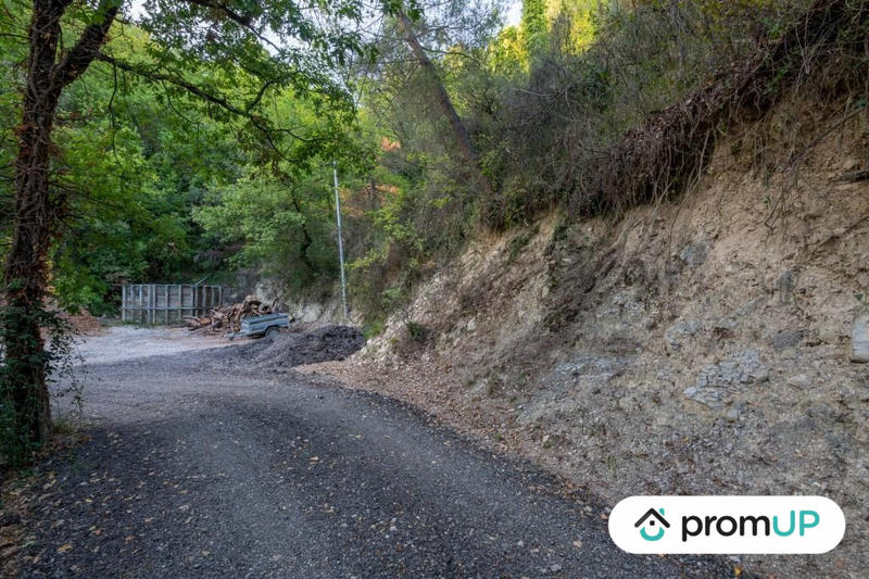 Terrain de loisirs - 2 800 m²