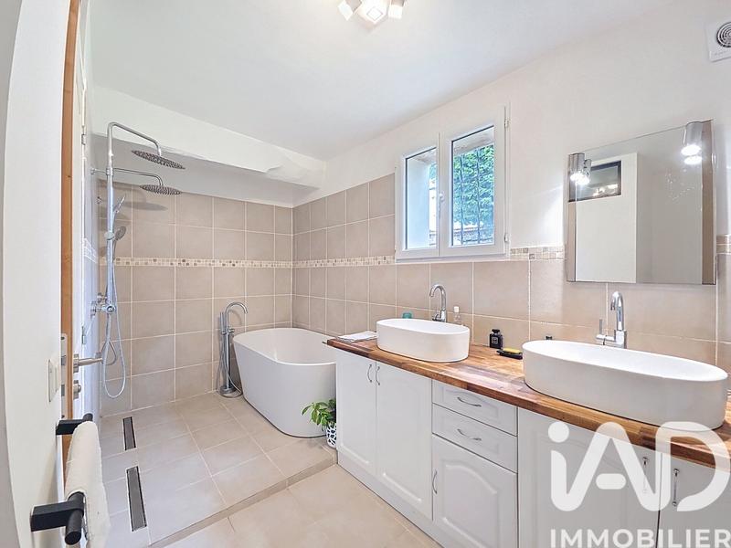 Maison - 155 m² - 6 pièces