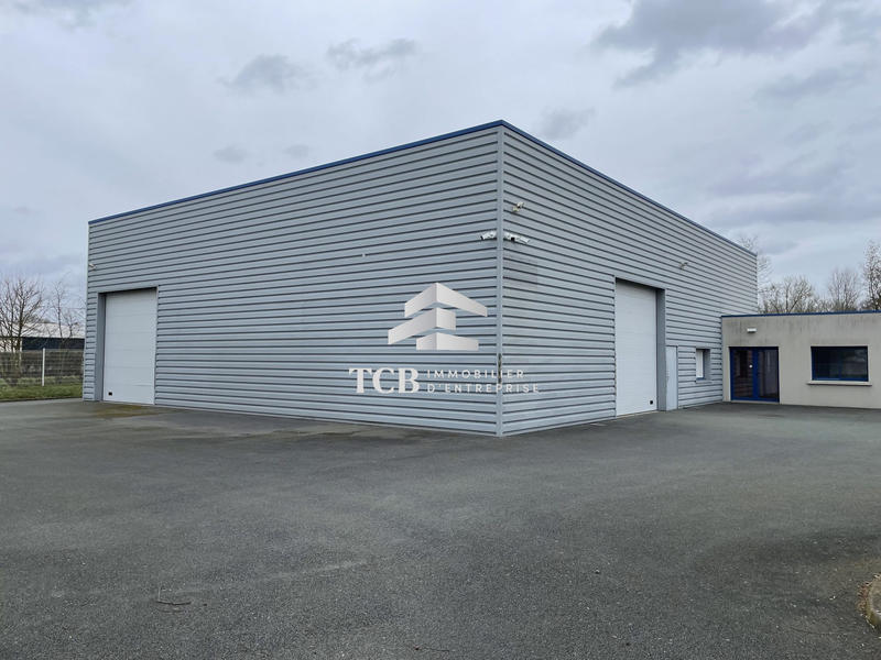 Local d'activités - 688 m²