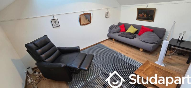 Chambre - 13 m² - 1 pièce