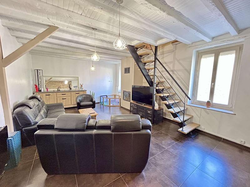 Maison traditionnelle - 160 m² - 6 pièces