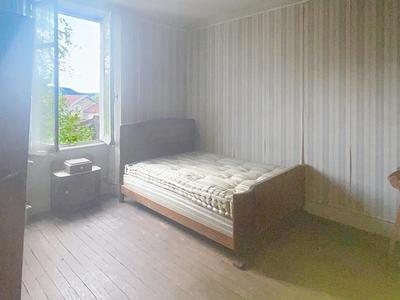 Maison - 204 m² - 8 pièces