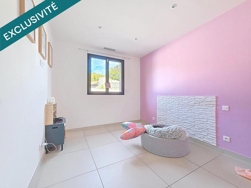 Villa - 143 m² - 5 pièces