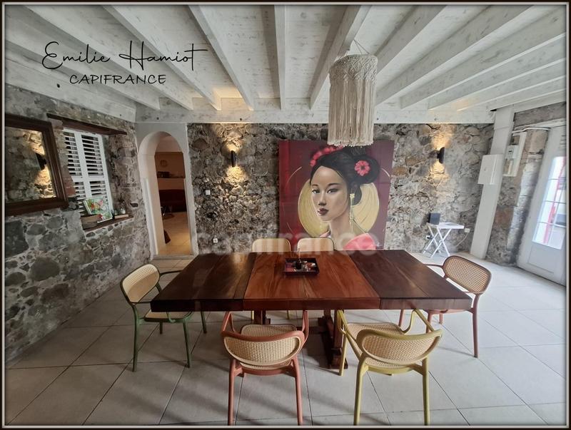 Maison - 145 m² - 6 pièces