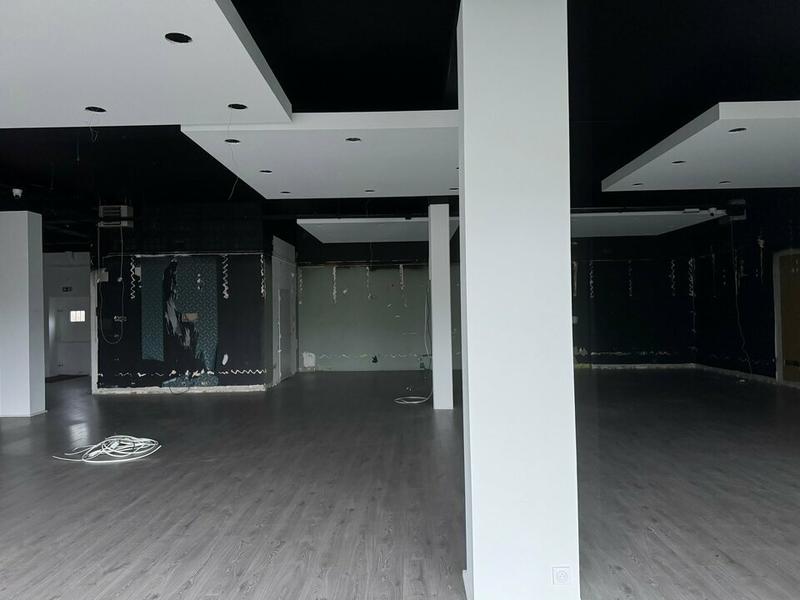 Local commercial - 356 m²