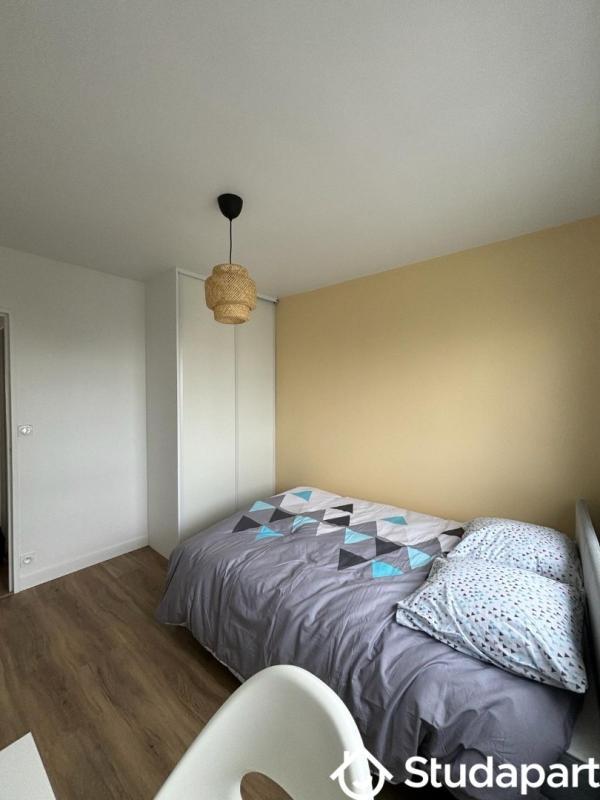 Chambre - 15 m² - 1 pièce