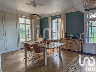 Maison - 265 m² - 12 pièces