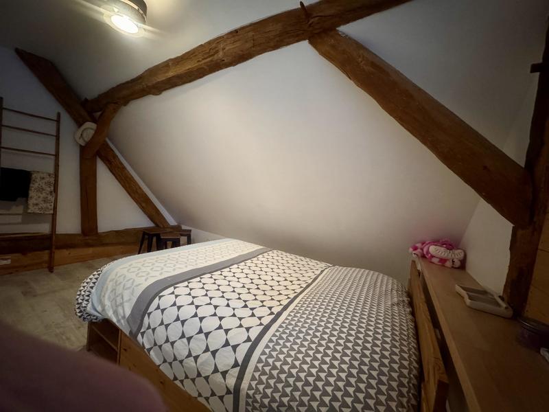 Appartement - 99 m² - 6 pièces