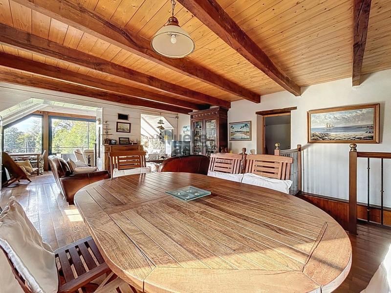 Maison - 160 m² - 7 pièces