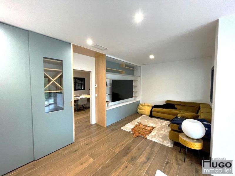 Local d'activité / Entrepôt - 14 200 m²