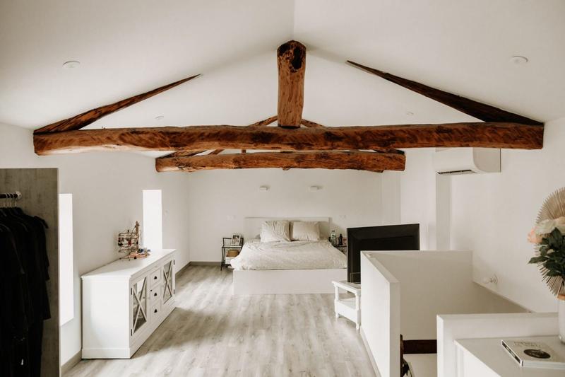 Maison ancienne - 242 m² - 8 pièces