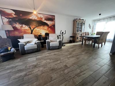 Maison - 101 m² - 6 pièces