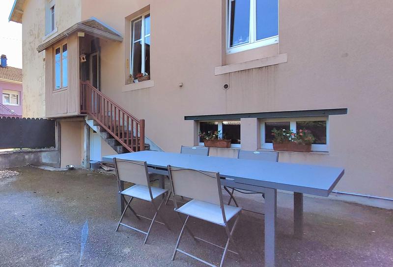 Maison - 160 m² - 8 pièces