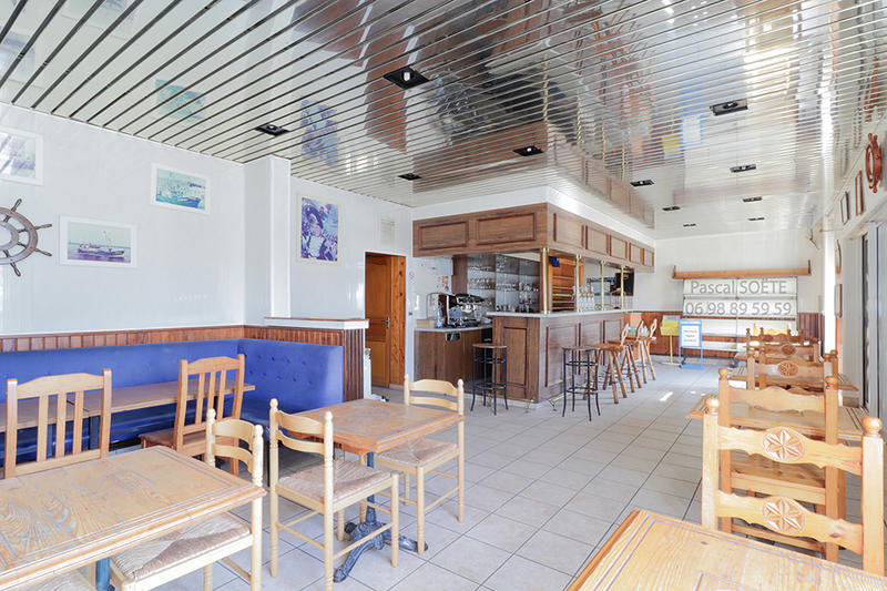 Maison - 300 m² - 11 pièces