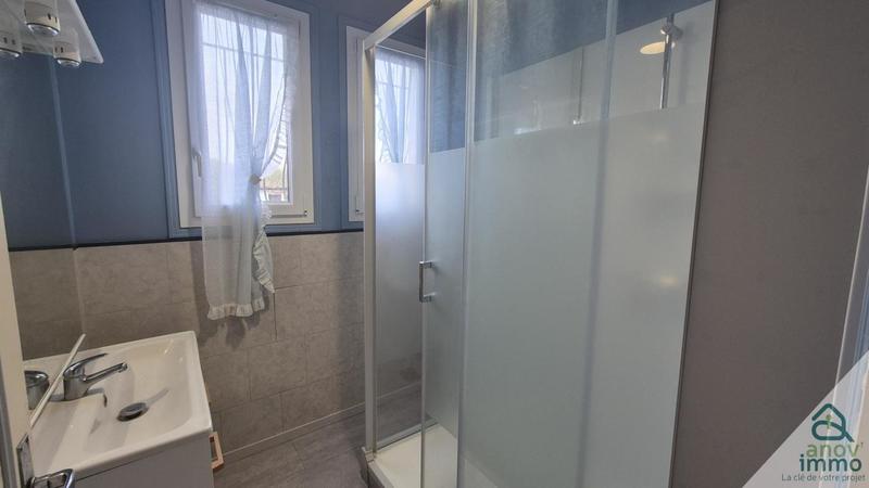 Maison - 104 m² - 6 pièces