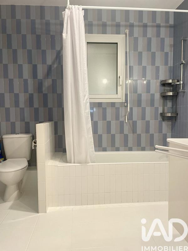 Maison - 121 m² - 6 pièces