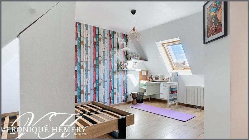 Maison - 180 m² - 5 pièces