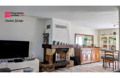 Maison - 141 m² - 8 pièces