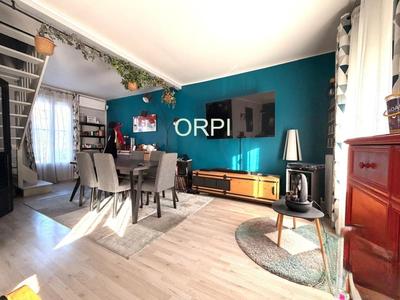 Maison - 158 m² - 8 pièces