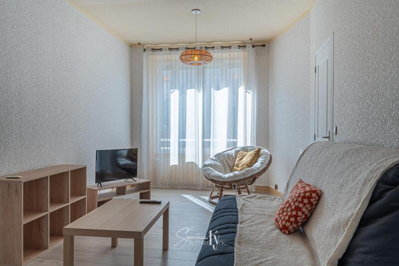 Maison - 244 m² - 11 pièces