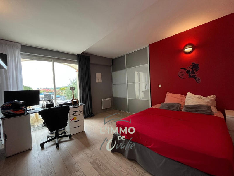 Maison - 200 m² - 6 pièces