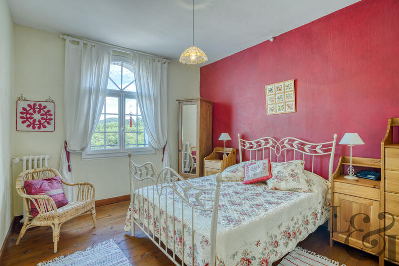 Maison - 165 m² - 7 pièces