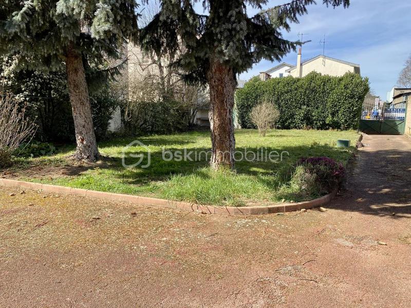 Maison traditionnelle - 144 m² - 6 pièces