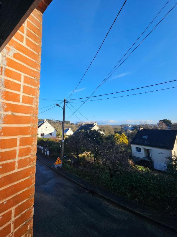 Maison - 95 m² - 6 pièces