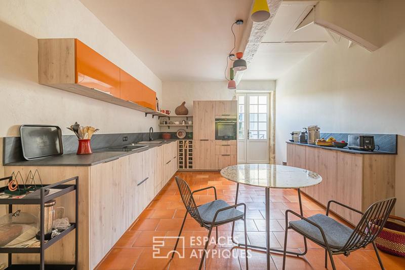 Maison en pierre - 378 m² - 10 pièces